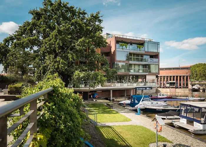 Exclusive Marina Βρότσλαβ