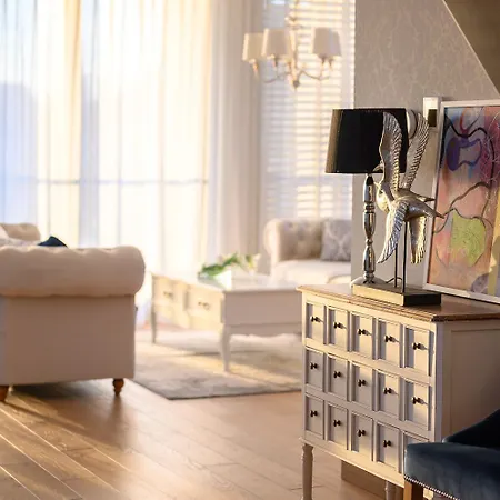 Exclusive Marina Aparthotel 4*