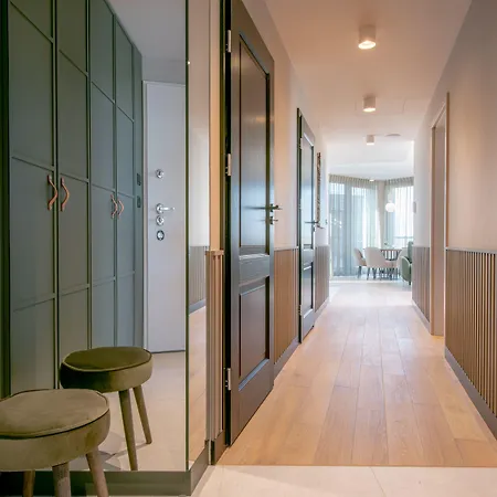 Exclusive Marina Aparthotel 4*