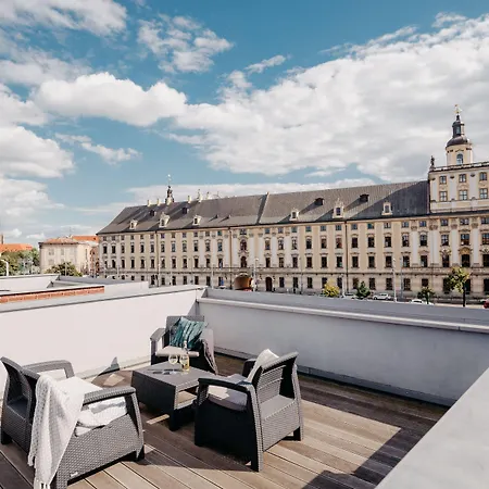 Exclusive Marina Aparthotel 4*