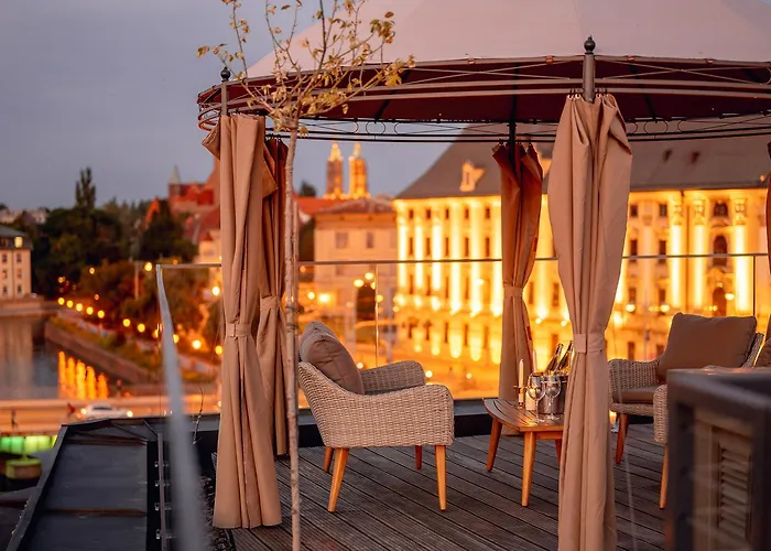 Exclusive Marina アパートホテル