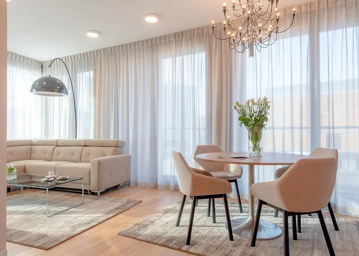 アパートホテル Exclusive Marina